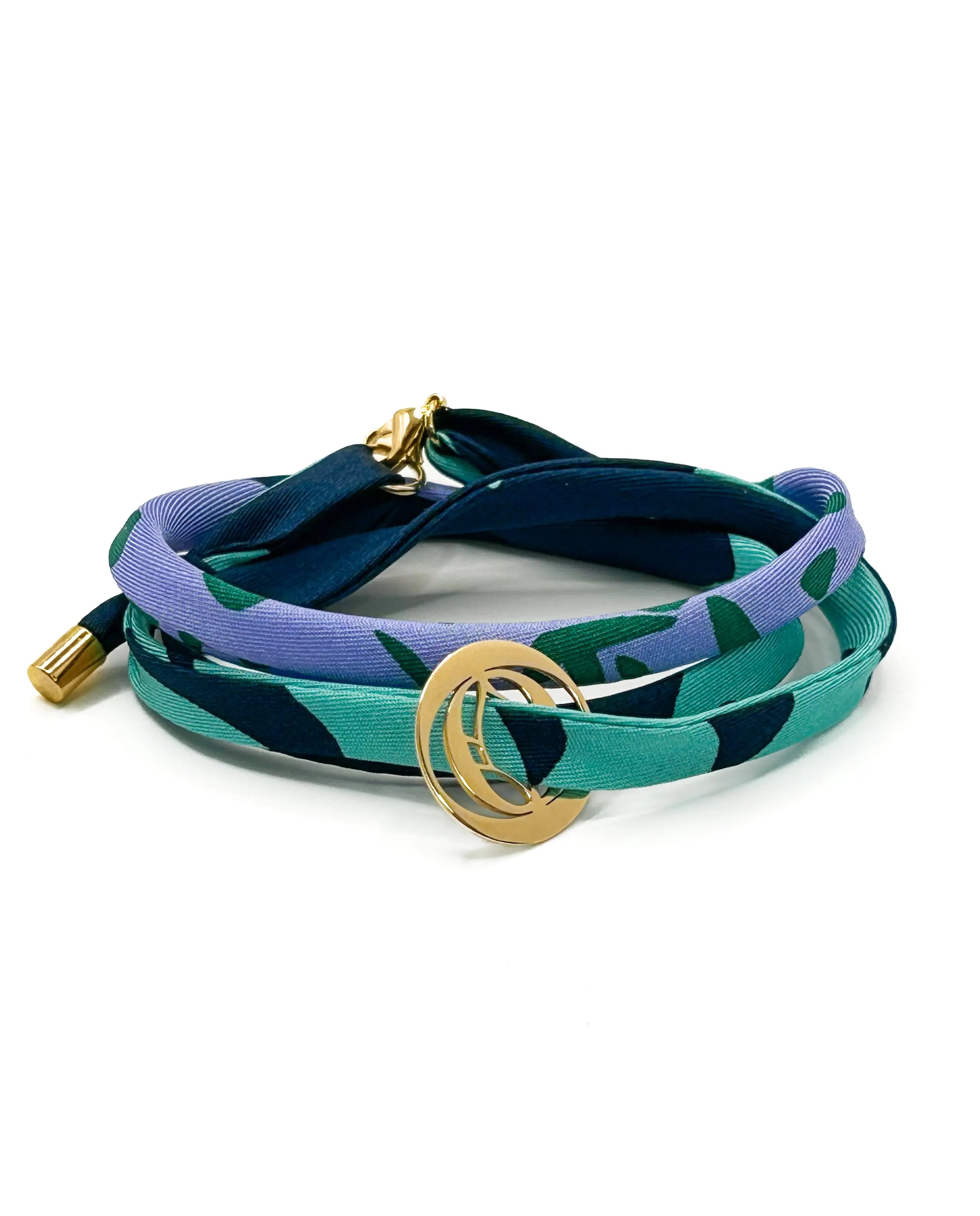 Bracelet talisman Sérénité Féline – Intuition & Force tranquille - Lotus or 18k et soie - MANOYAS