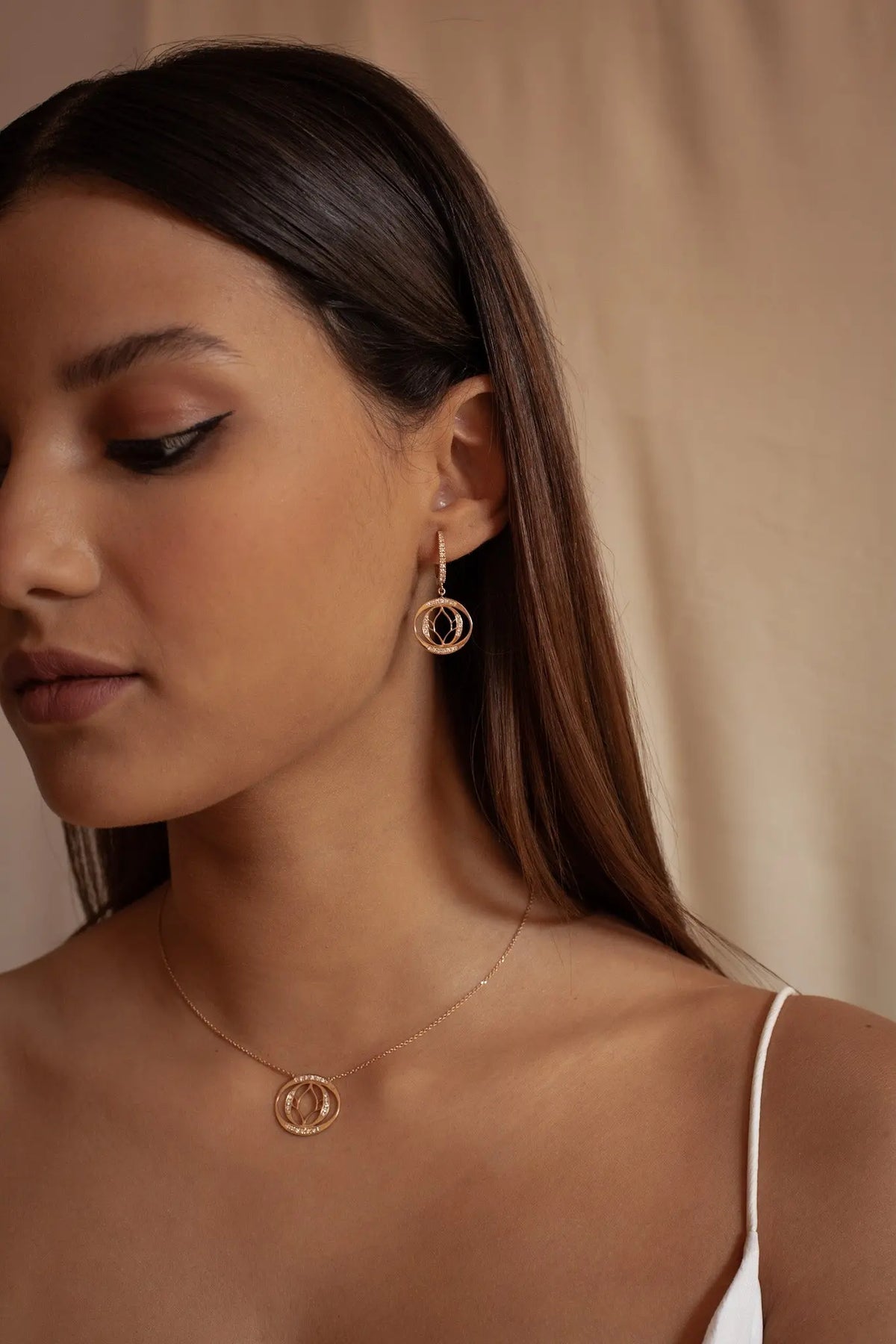 Collier Slave Nuances Libertines – Élégant En Plastique Noir