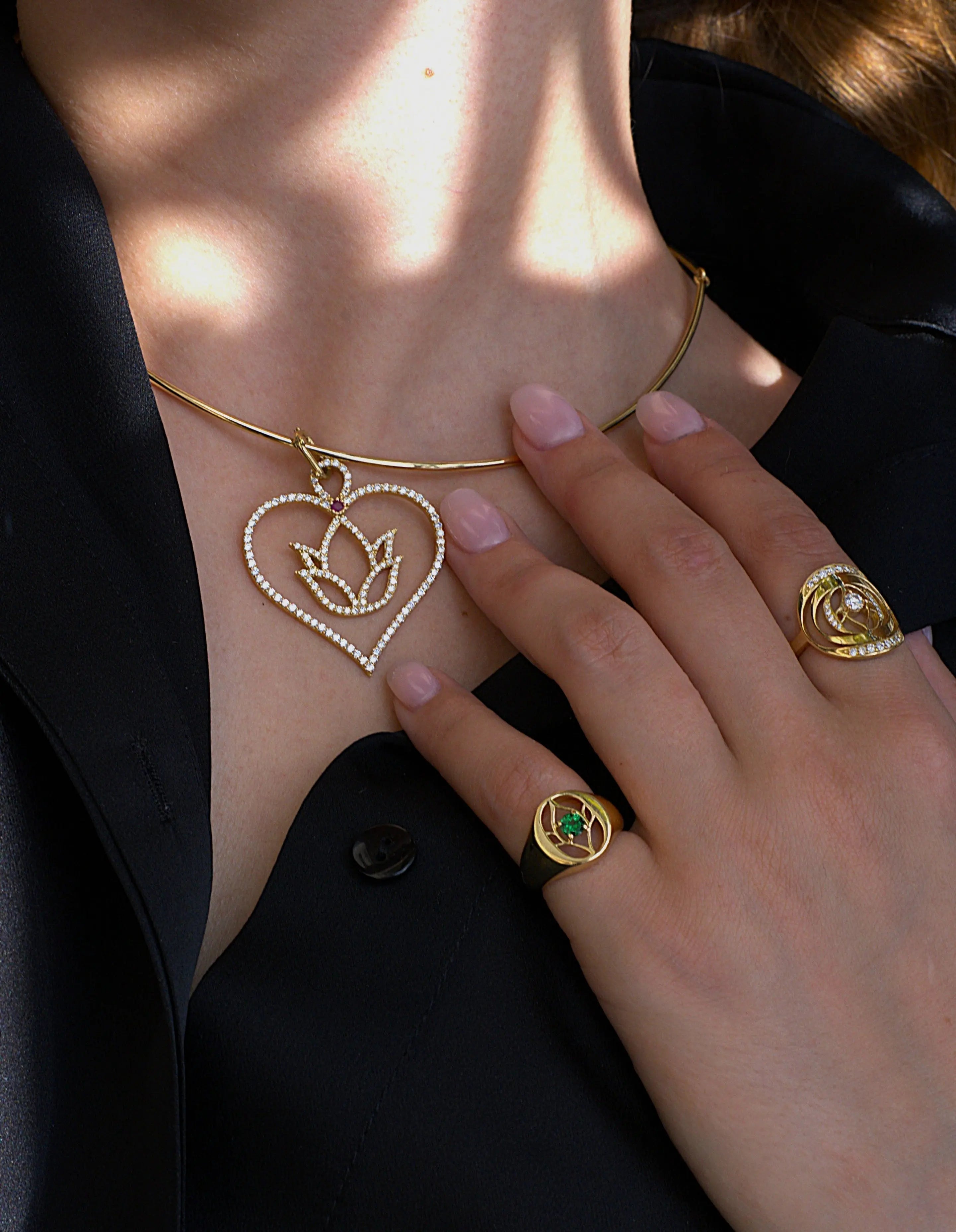 Pourquoi un talisman ne se dessine pas comme un bijou - MANOYAS