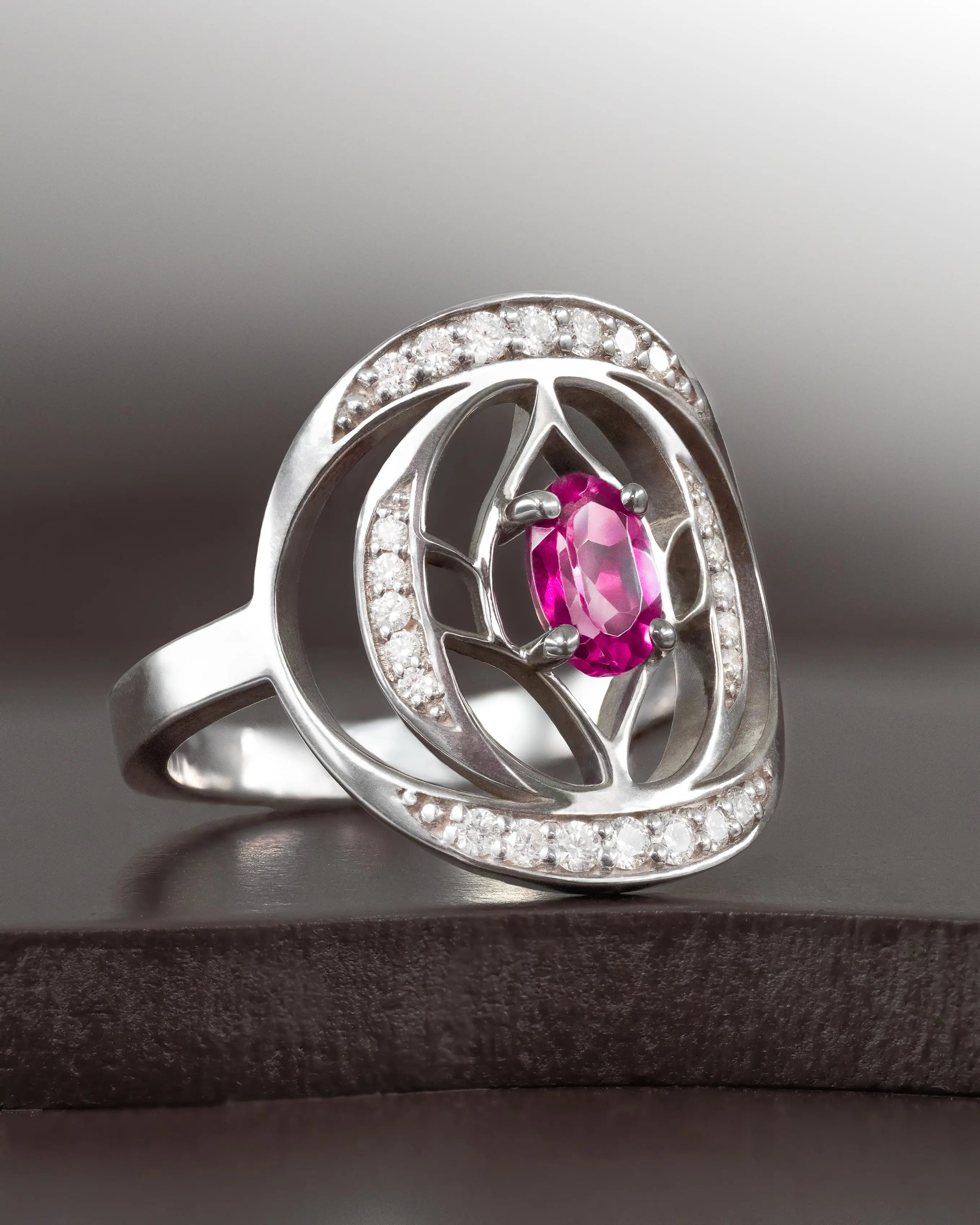 Bague Chance or blanc, diamants et topaze rose - MANOYAS